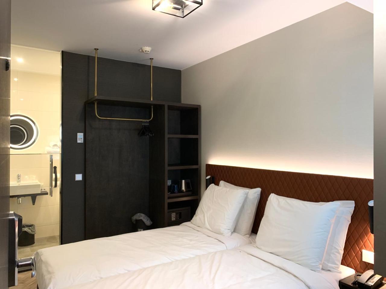 Hotel New Kit Amsterdam Bagian luar foto